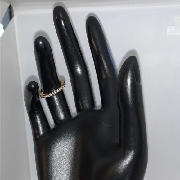 Sz 5 Silver & Crystal Band - Basic & Classic - Picture 2 of 4